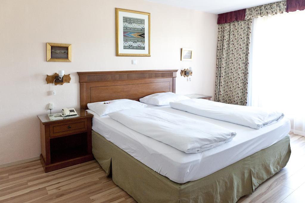 Hotel Alpenkrone ฟิลซ์โมส ห้อง รูปภาพ